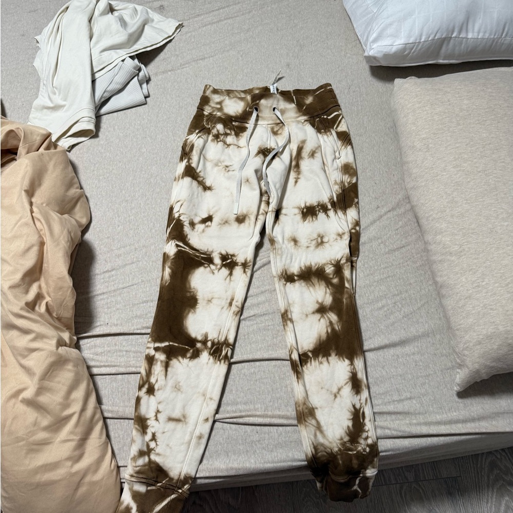lululemon athletica Brown Tie-Dye Joggers